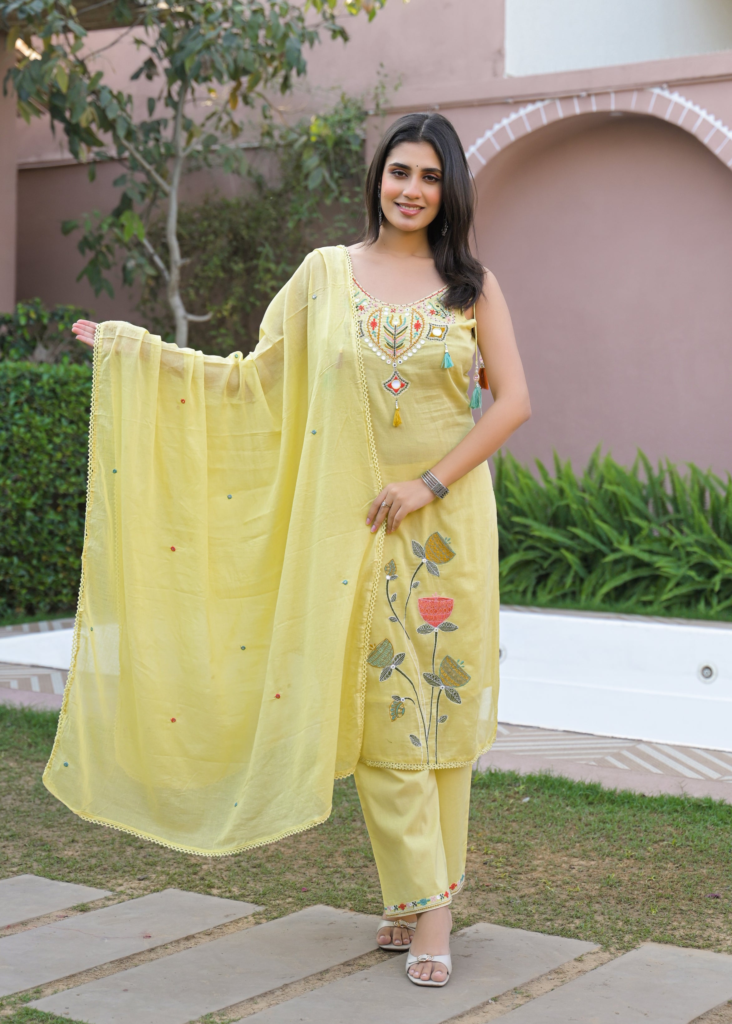 3-Piece Ethnic Spaghetti Suit Set (Kurta, Pant & Dupatta)