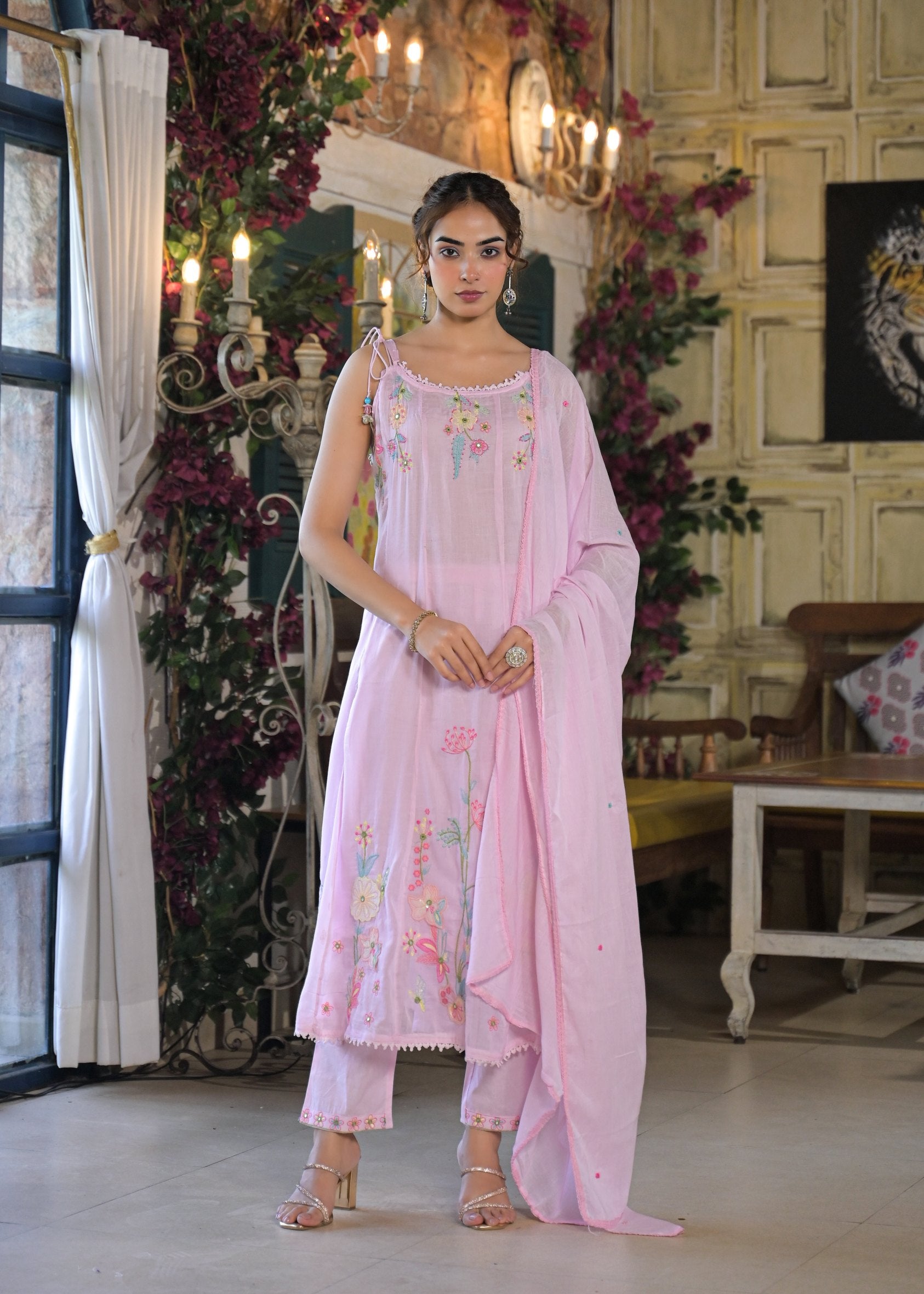 Women's Sleeveless/Spaghetti Embroidered 3-Piece Suit