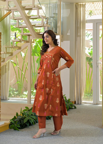 Women’s Ethnic Wear
