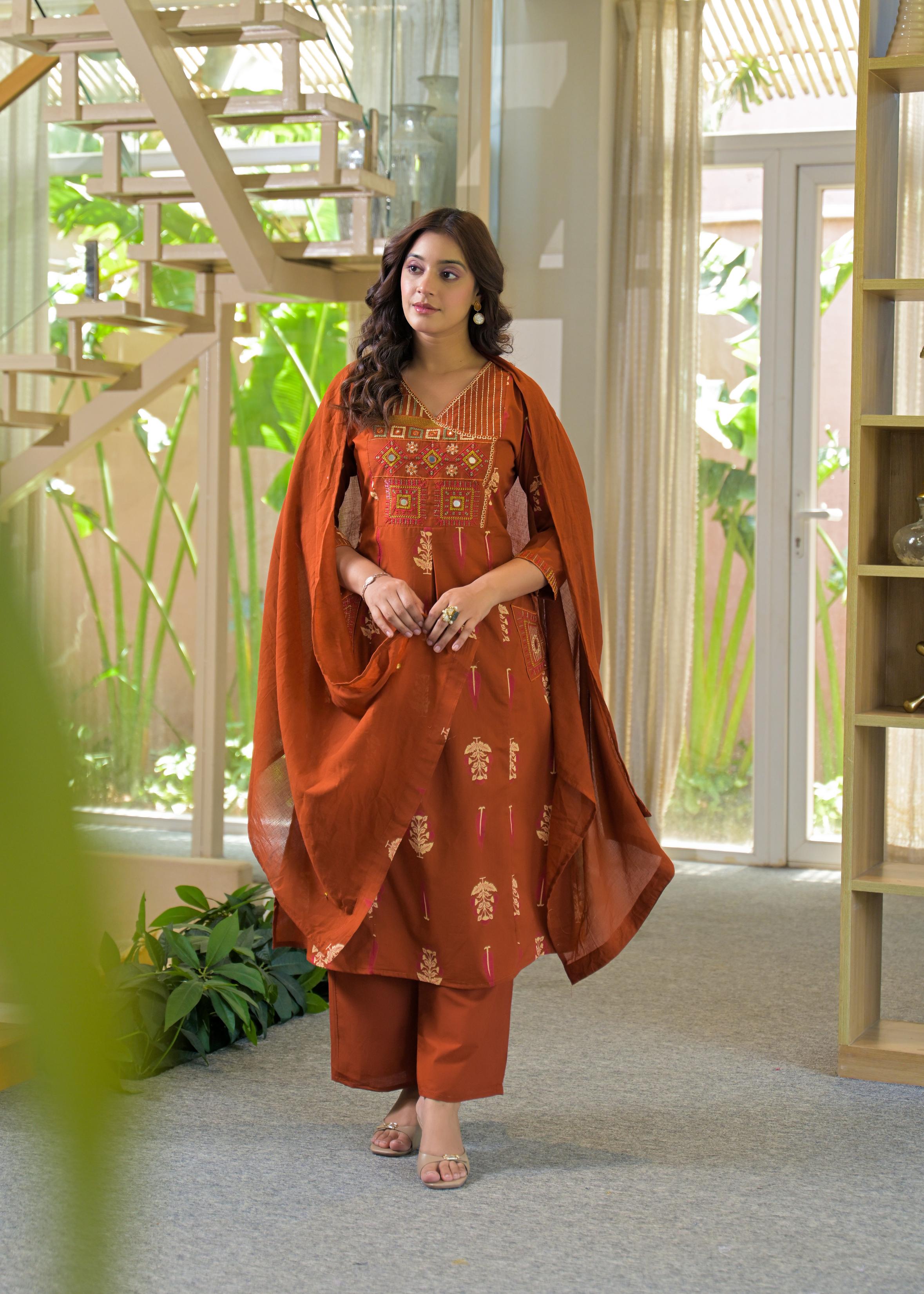 Women’s Ethnic Wear