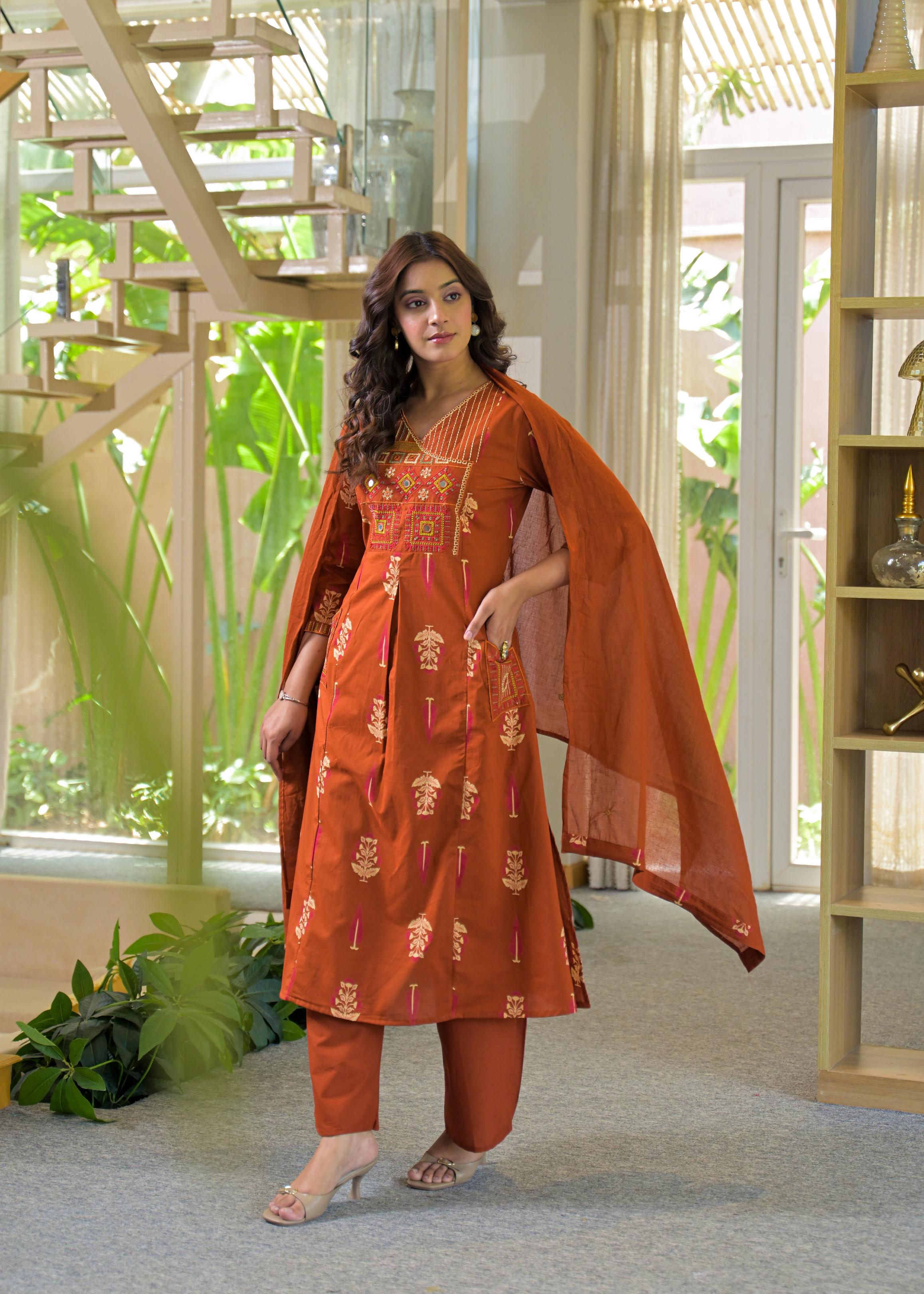 Women’s Ethnic Wear