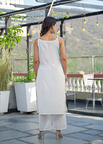 Women's Sleeveless/Spaghetti Embroidered 3-Piece Suit