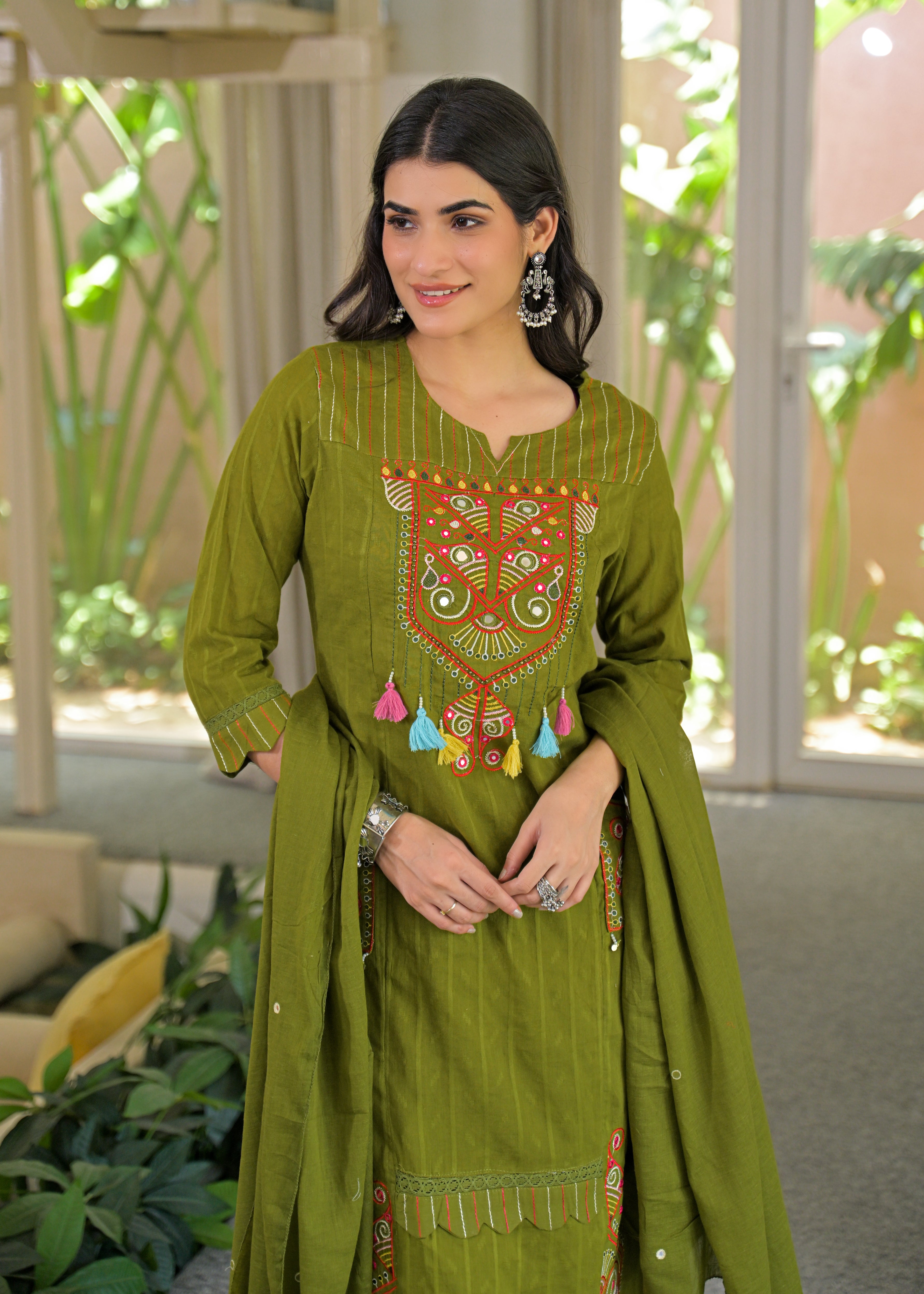 Kurta Pant with Dupatta / 3-Piece Set