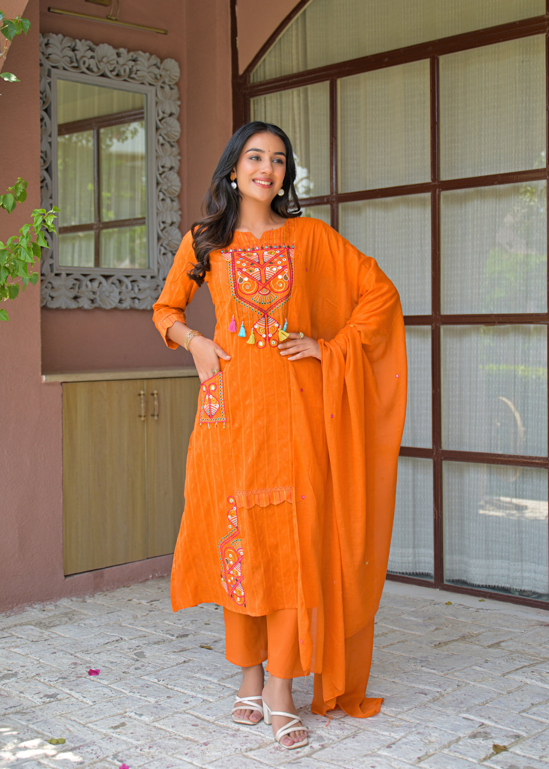 Kurta Pant with Dupatta / 3-Piece Set