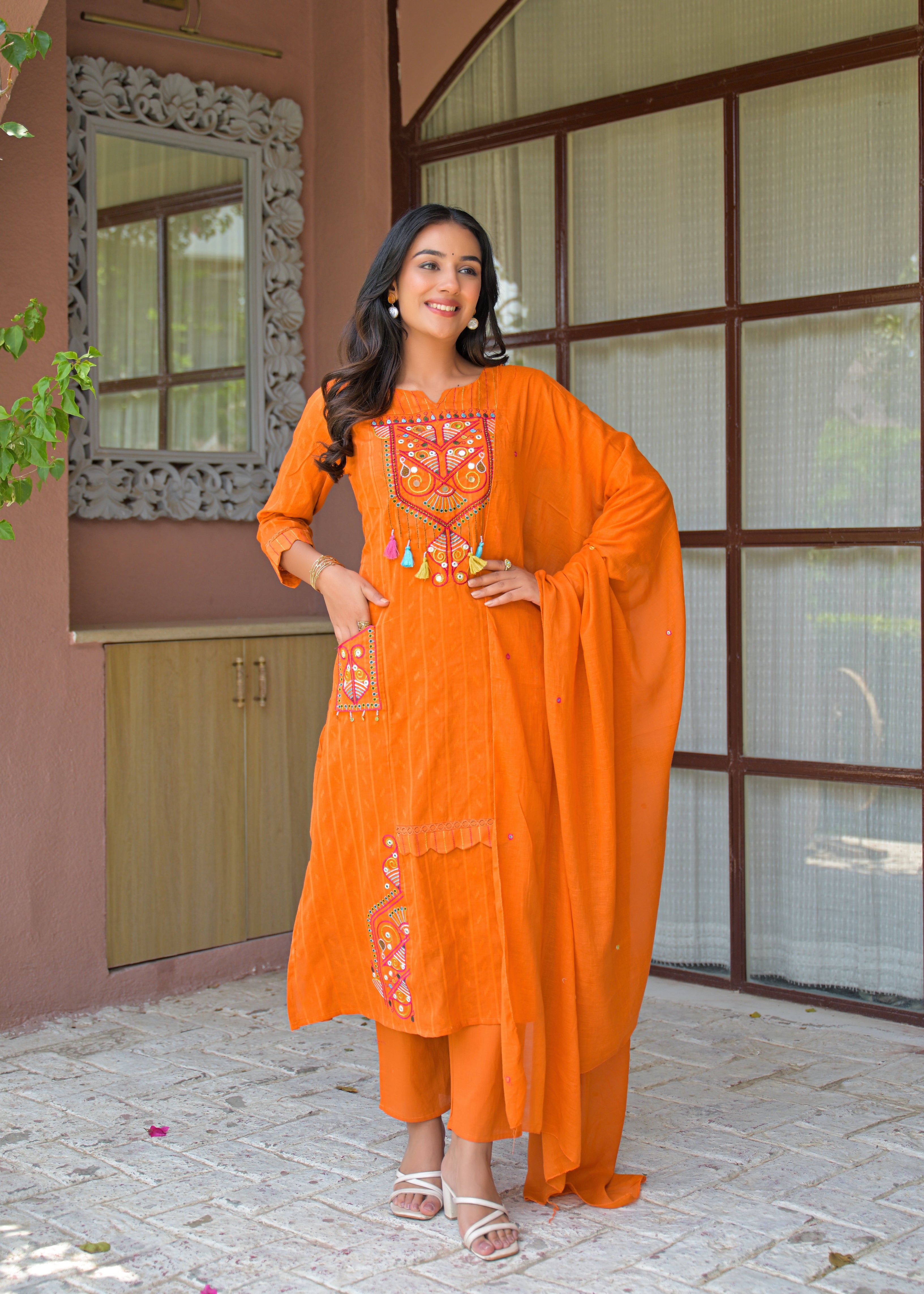 Kurta Pant with Dupatta / 3-Piece Set