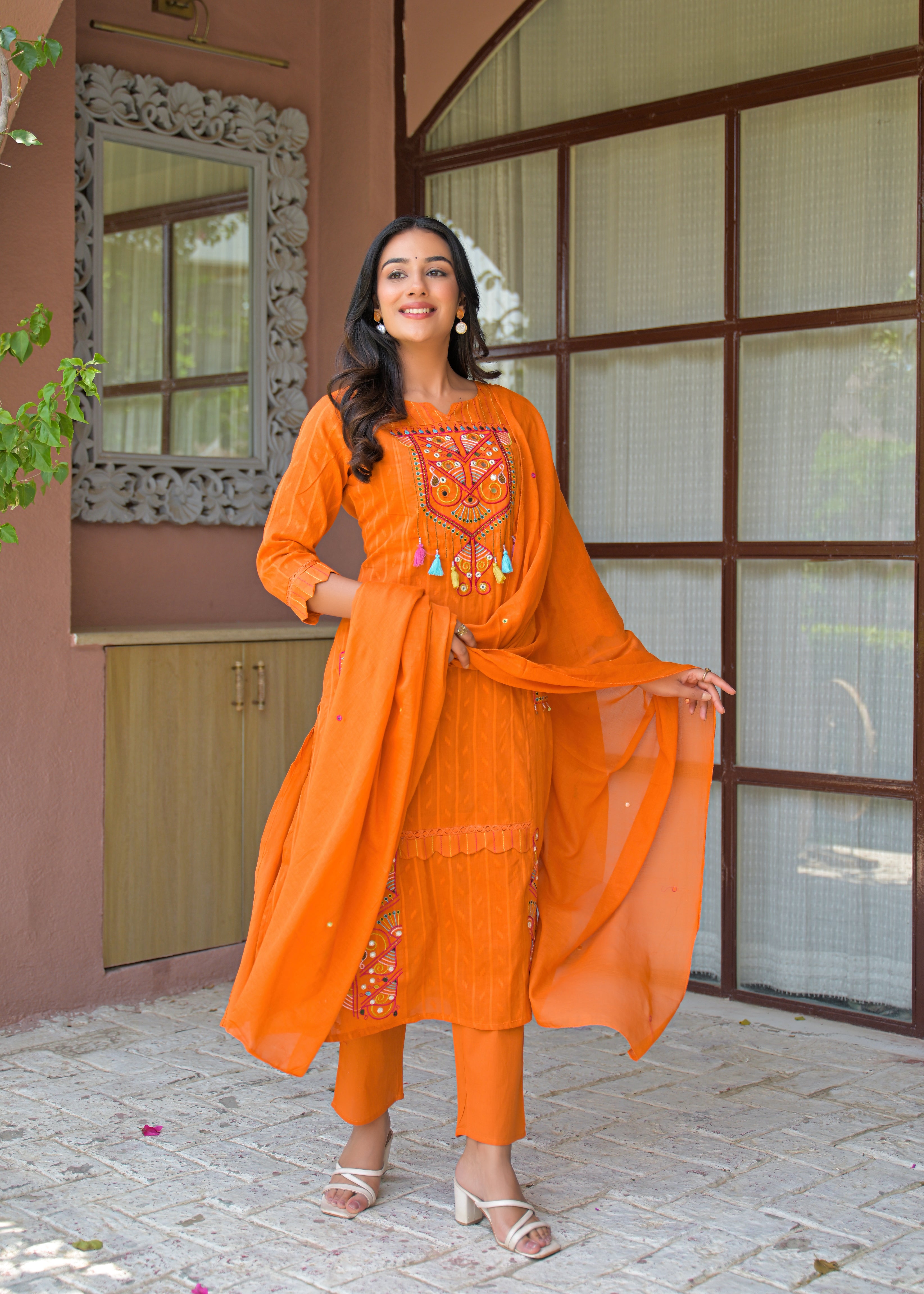 Kurta Pant with Dupatta / 3-Piece Set
